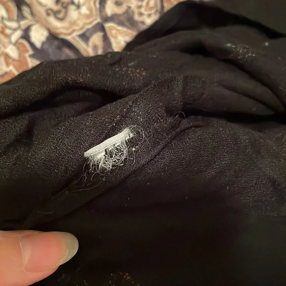 Black flower tank - Picture 4 of 6